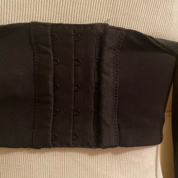 VS Very Sexy Multi-Way Lace Grommet Longline Bra - Picture 9 of 10